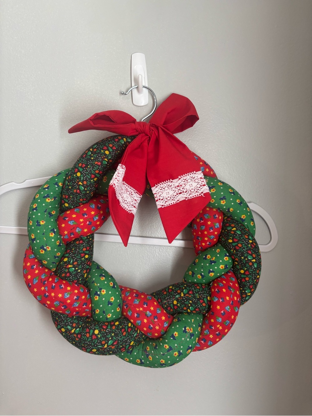 Handmade Vintage-Inspired Christmas Wreath Nostalgic Cozy Cottagecore Holiday - Picture 3 of 7